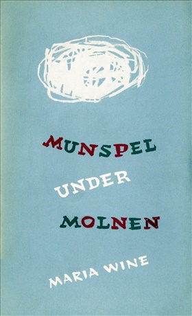 Munspel under molnen