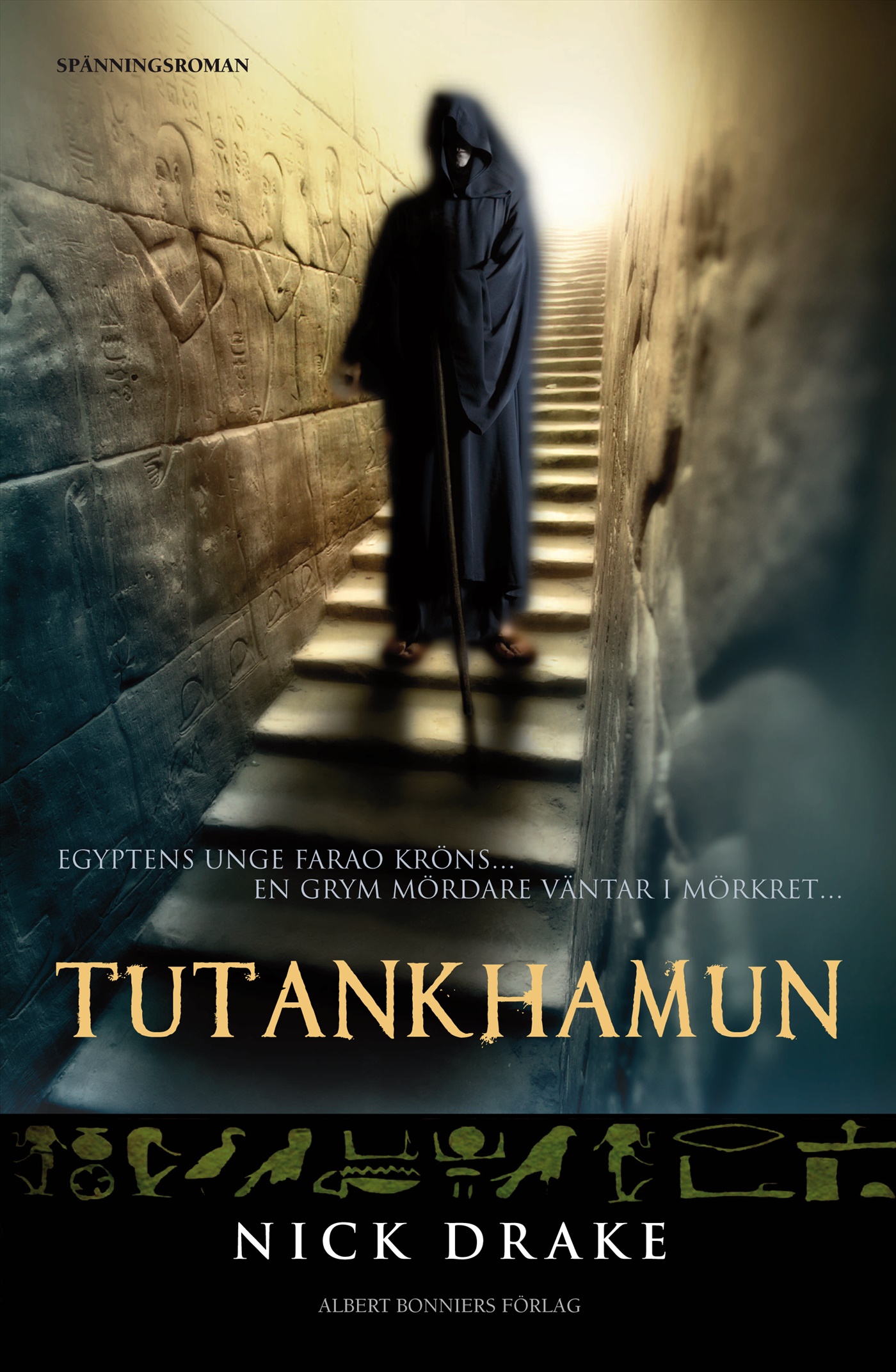 Omslag: Tutankhamun : skuggornas bok