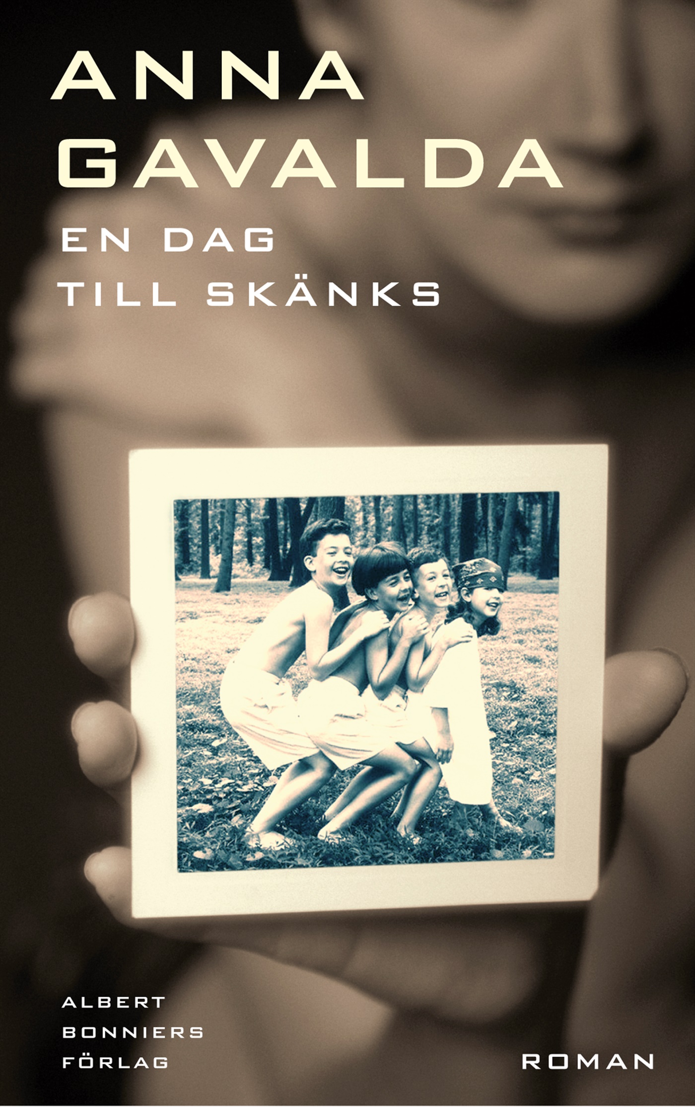 Omslag: En dag till skänks