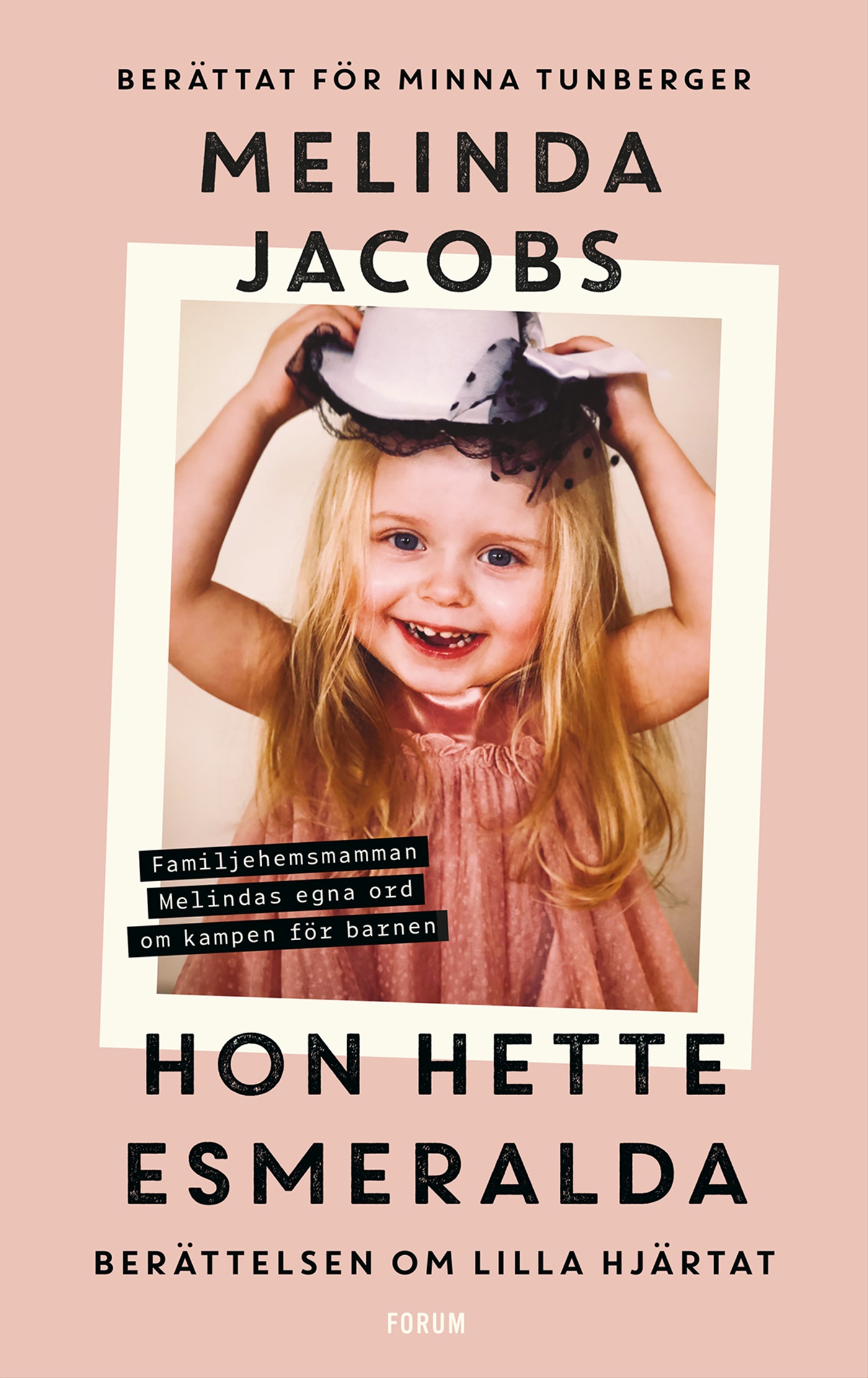 Omslag: Hon hette Esmeralda