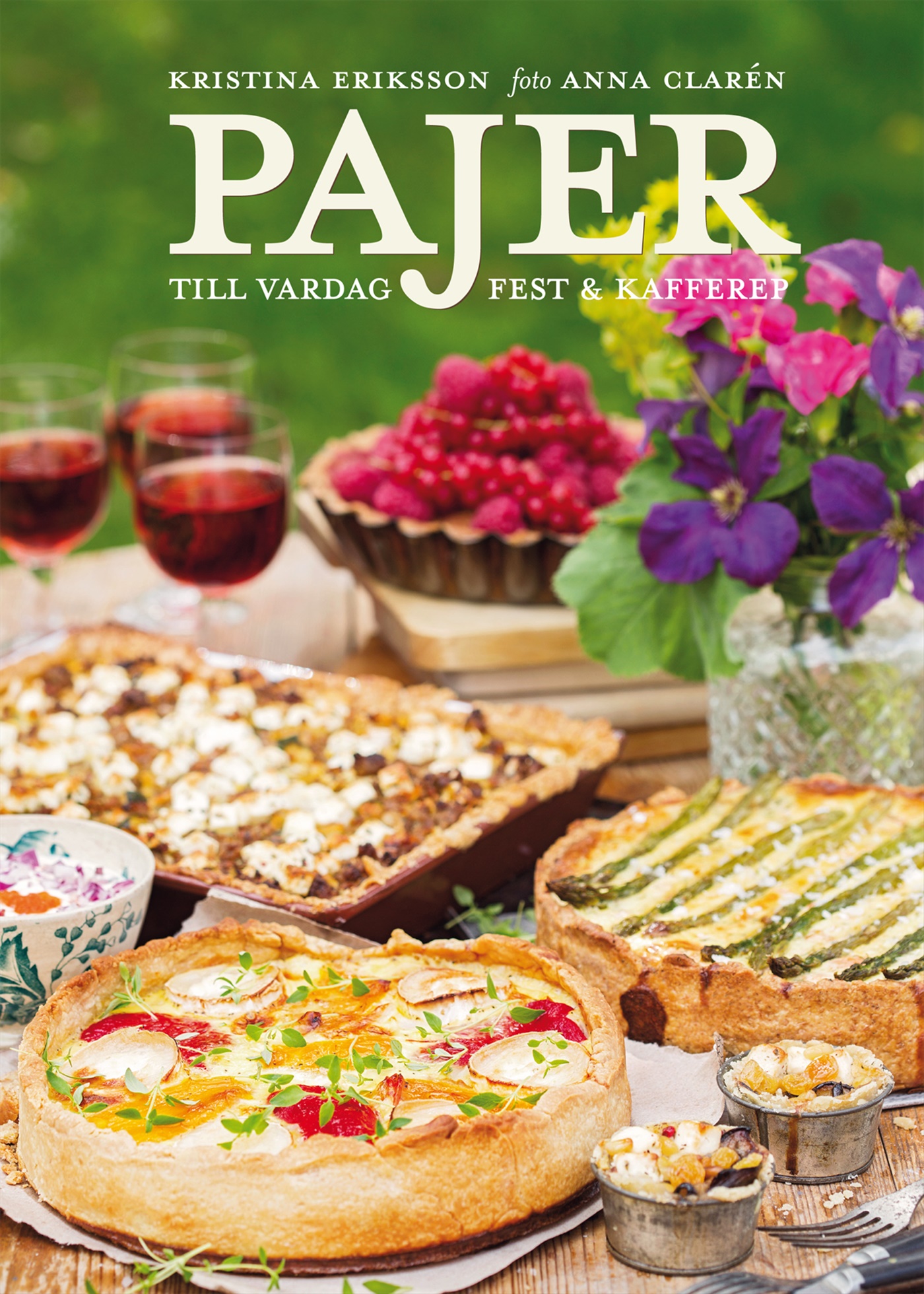 Omslag: Pajer : till vardag, fest & kafferep