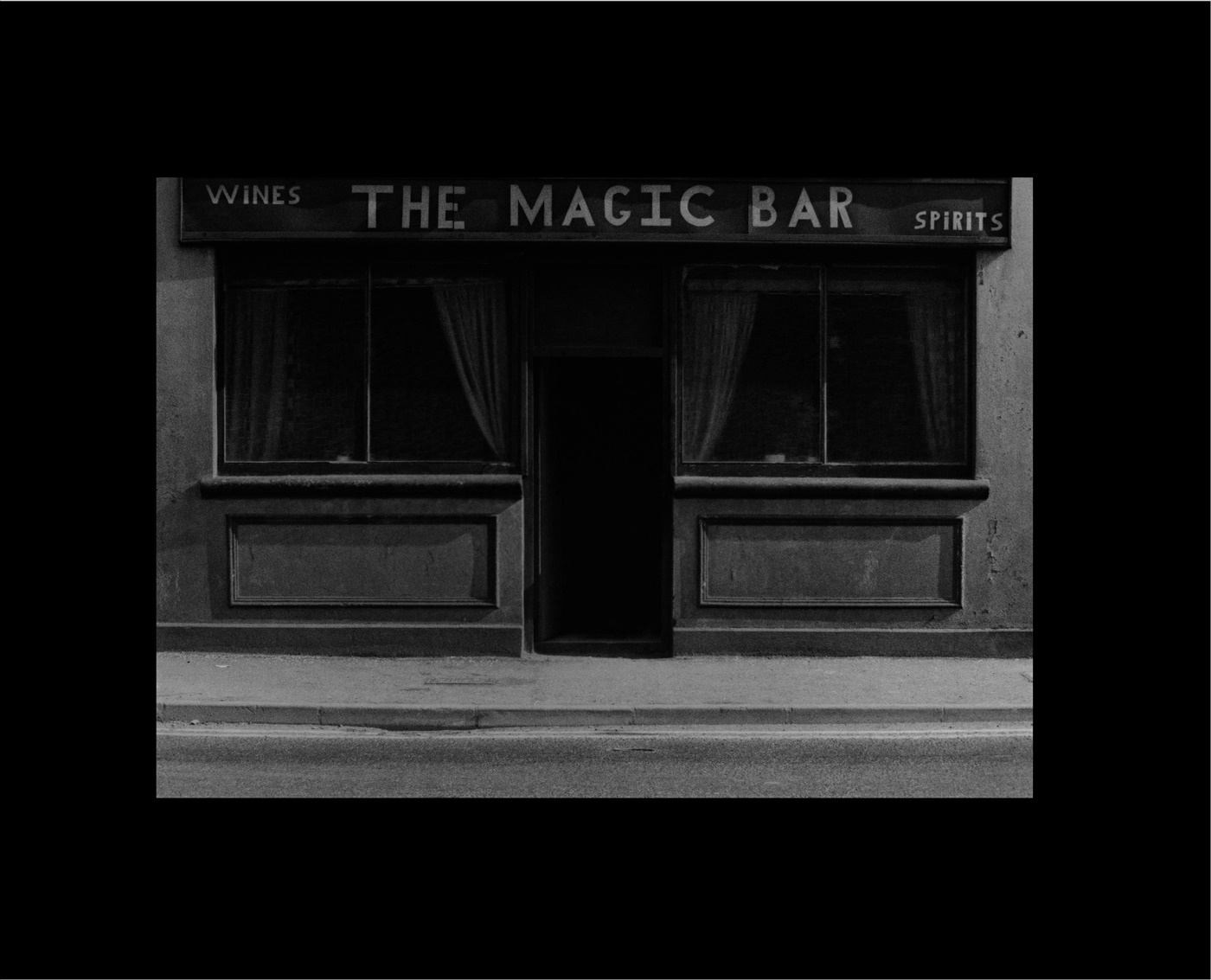 Omslag: The Magic Bar