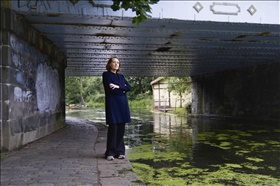 Paula Hawkins