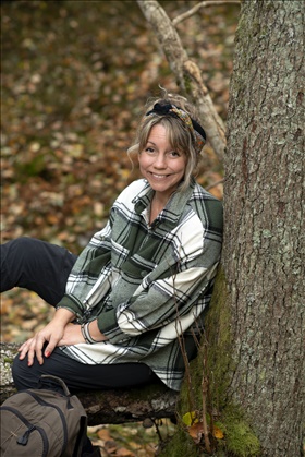 Emma V. Larsson