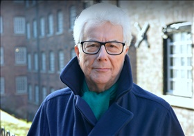 Ken Follett