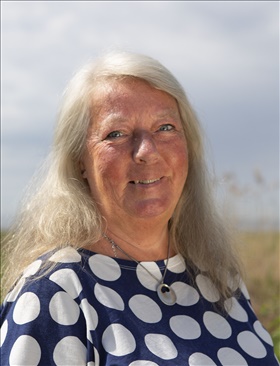Ingrid Wall